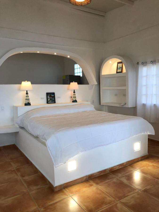 Oceanfront Bungalows - Paradise Rentals Santa Catalina Exteriér fotografie
