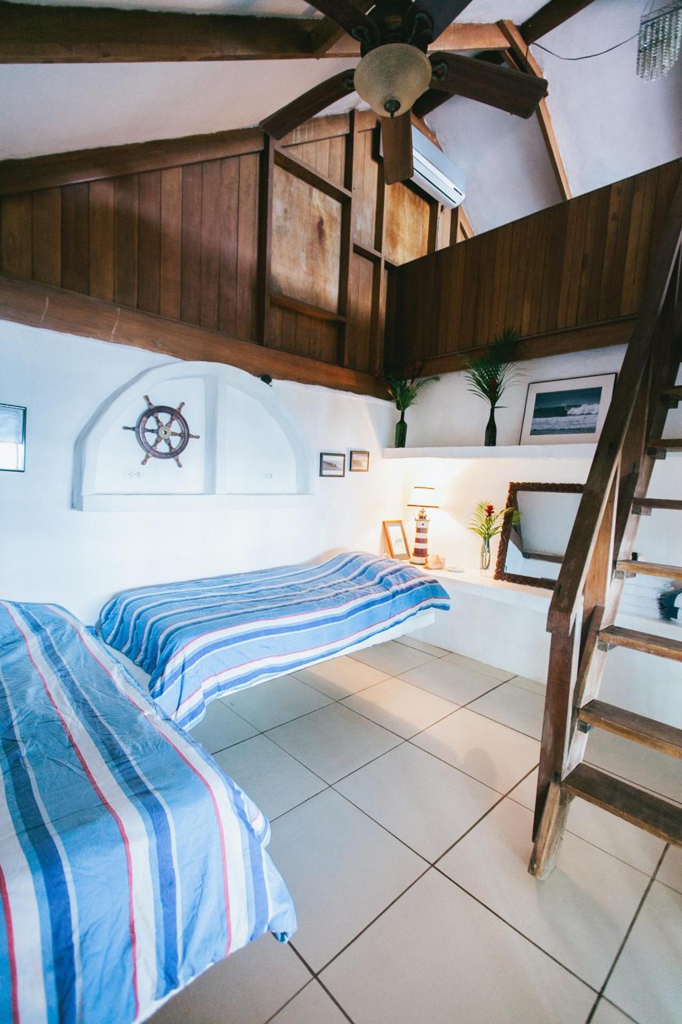 Oceanfront Bungalows - Paradise Rentals Santa Catalina Exteriér fotografie