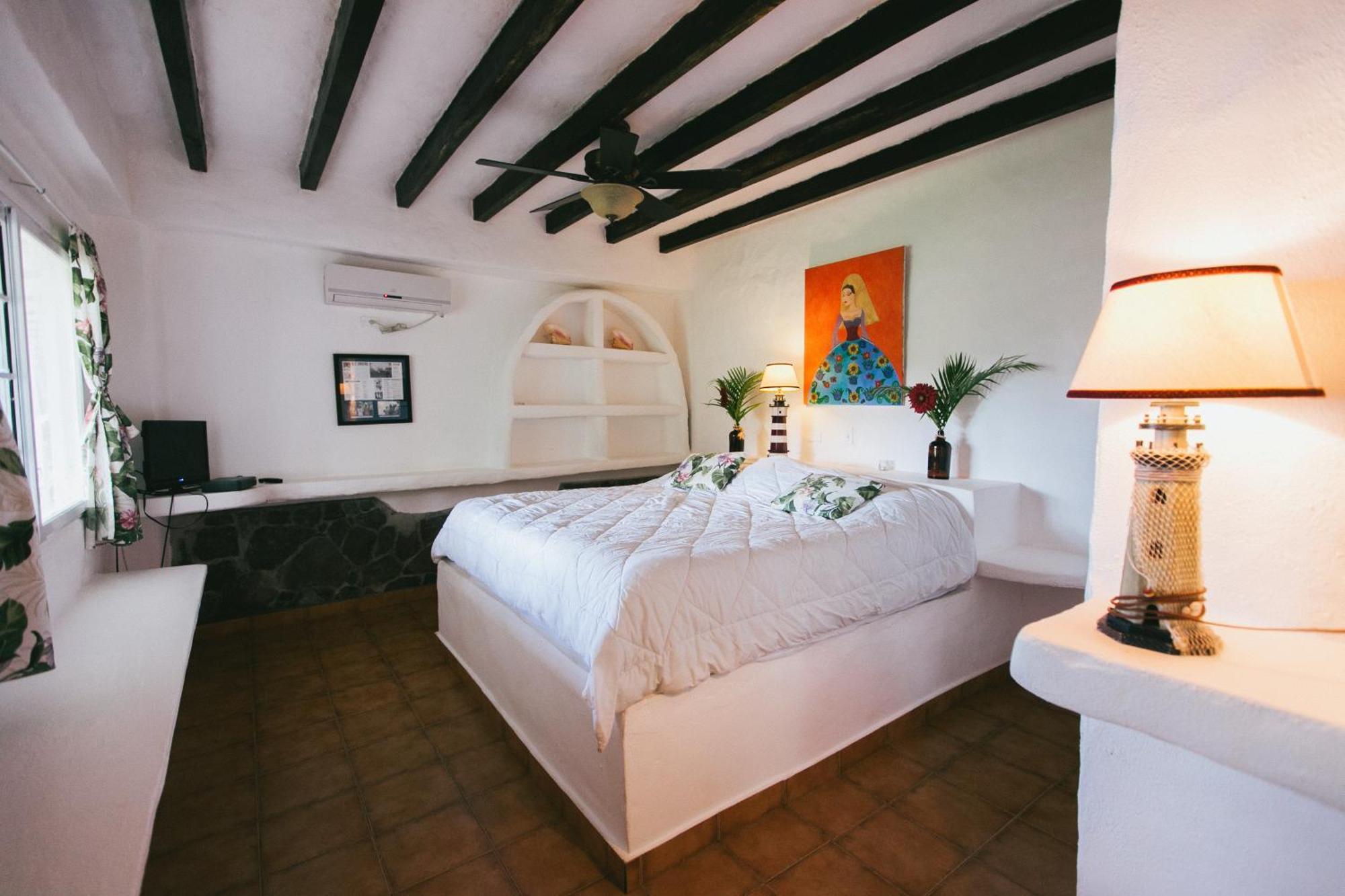 Oceanfront Bungalows - Paradise Rentals Santa Catalina Exteriér fotografie
