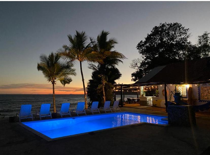 Oceanfront Bungalows - Paradise Rentals Santa Catalina Exteriér fotografie